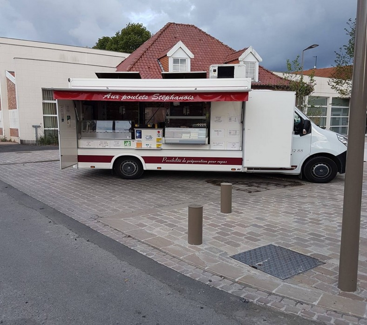 AUX POULETS STÉPHANOIS