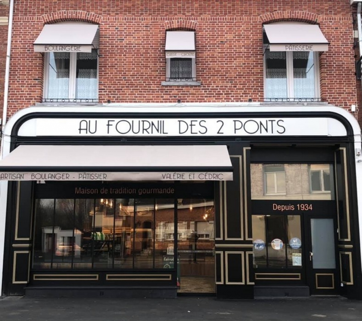 AU FOURNIL DES 2 PONTS